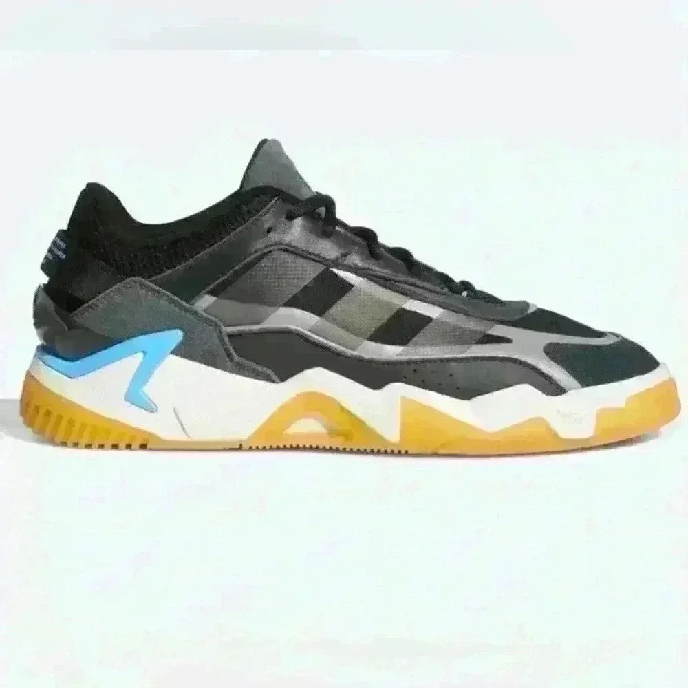 COPY - COPY - Adidas Niteball 2.0 Black gum sneakers! New!